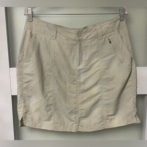 🍂 Royal Robbins tan mini casual skirt